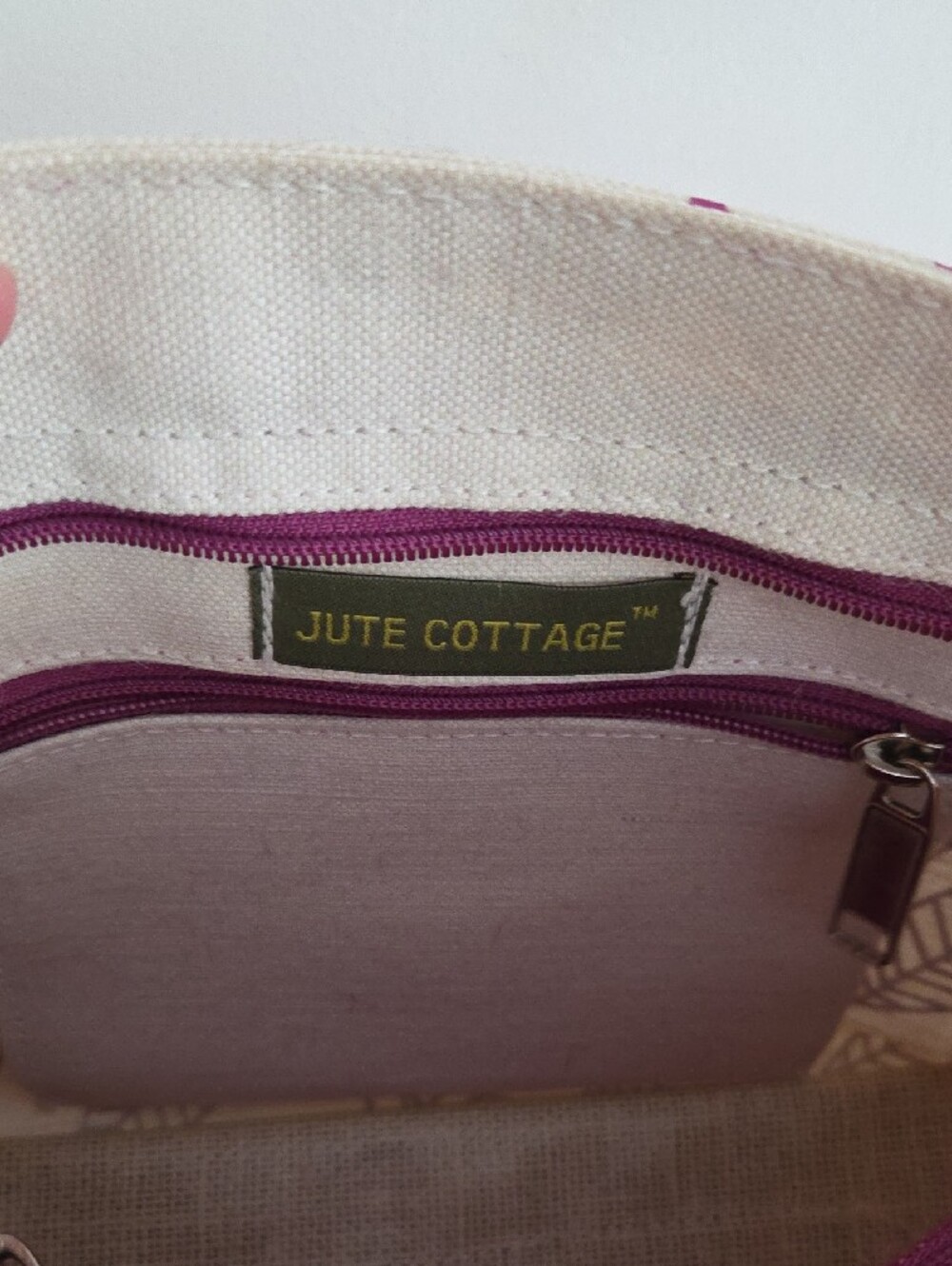 Jute Cottage NWT Cream Canvas Tote with Fuchsia Leaf Print, Zip Closure - Picture 11 of 11